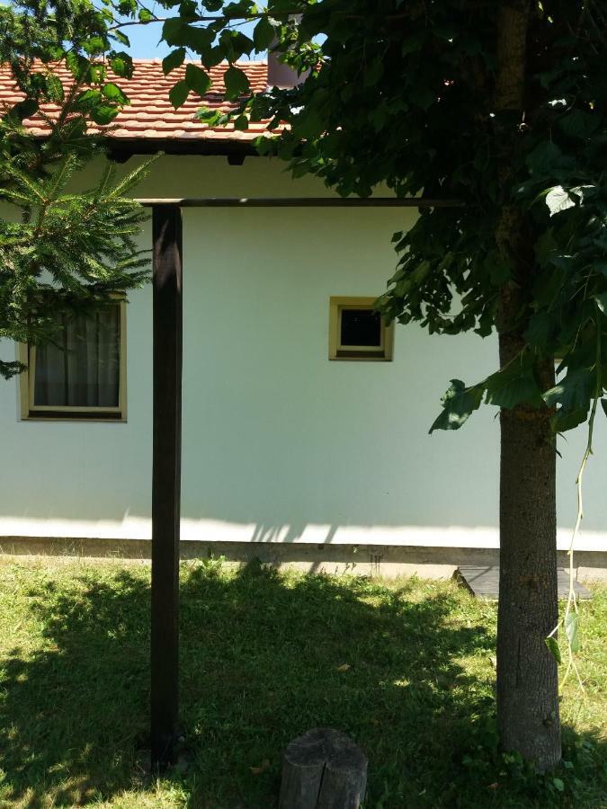 Kosta'S Romantic House Plav Luaran gambar